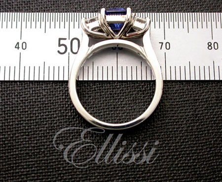 Engagement Ring Finger Size