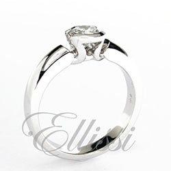 "Captivate" Solitaire round brilliant cut diamond ring.