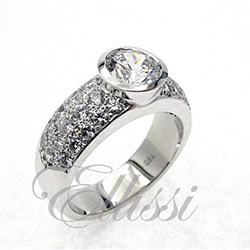 "Rica" polished bezel set diamond with pave’ shoulder