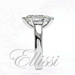 "Ursae" Marquise claw set diamond ring