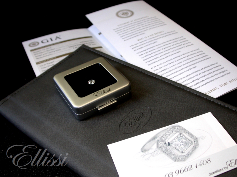 Loose diamond displayed in an Ellissi Diamond Presentation Box together with GIA diamond certificate and display folder.