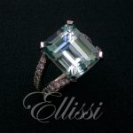 Aquamarine ring, 6.90ct. and 40 x round brilliant cut diamondsd