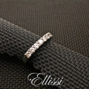 Wedding band set with 8 x 0.07ct. round diamonds