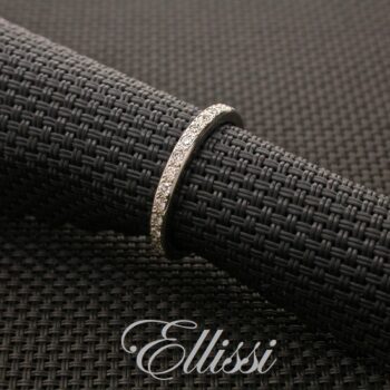 Grain set band with polished edge