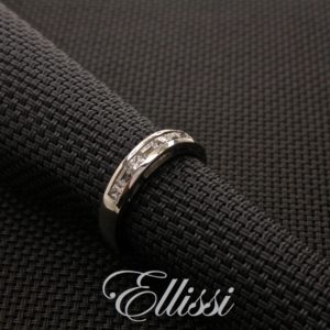 Baguette and Princess cut diamond band