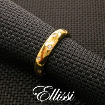 Flush set diamond band